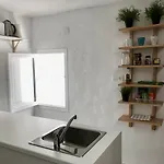 Easy House *