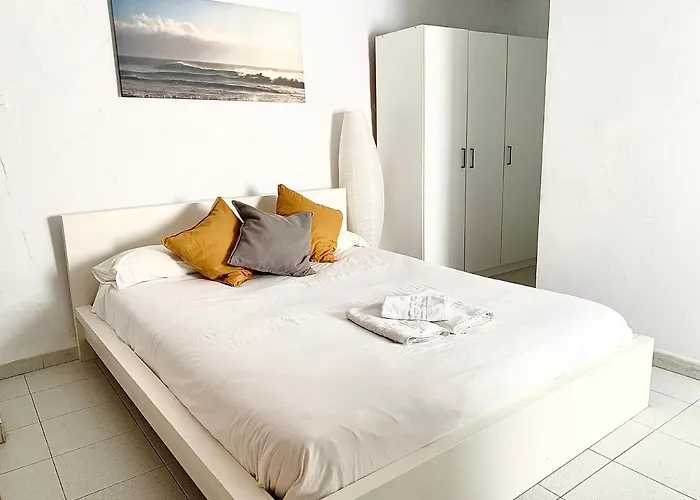 Easy House * נרחה