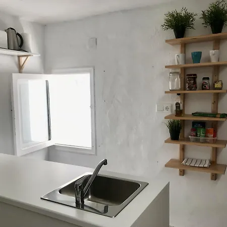 Easy House *